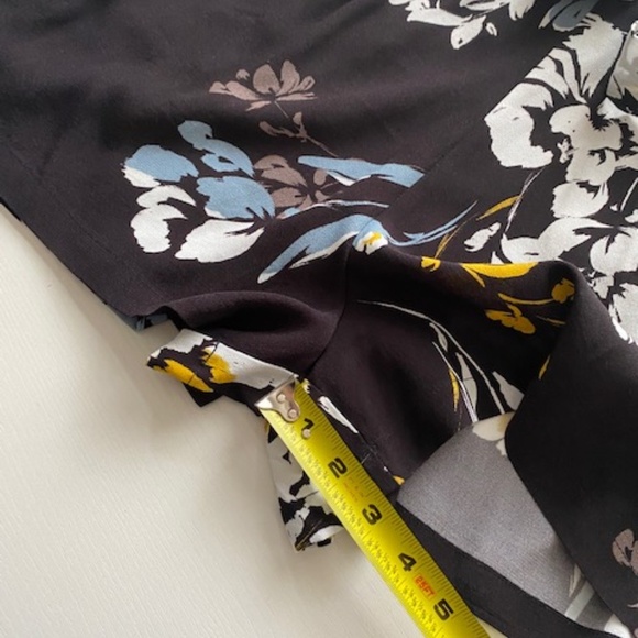 NEW Yumi Kim Floral Liz Romper in Love Triangle Size Small - Picture 16 of 17